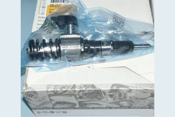 Форсунка Continental 03G130073T(M) VW Рassat 2.0 TDI